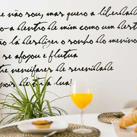 Liberdade-apartamento Confortavel Centro De Διαμέρισμα *